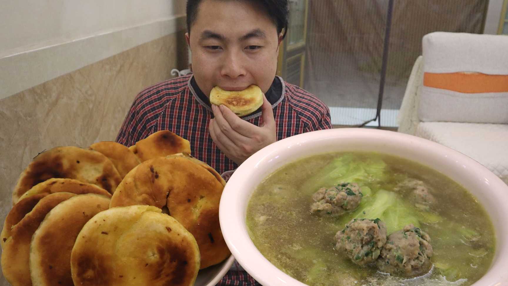 一斤猪肉一把大葱,做了猪肉大葱饼和圆子汤,饼和汤全吃完,过瘾